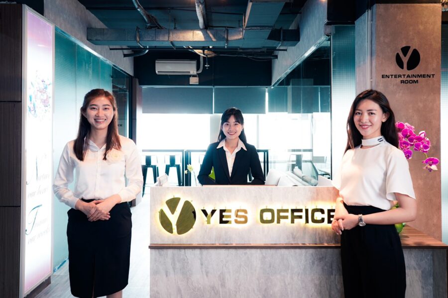 le tan yes office