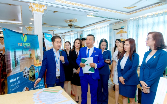 Yes Office tham gia và ủng hộ 500 lít xăng cho chương trình thiện nguyện Caravan của CLB VBCA