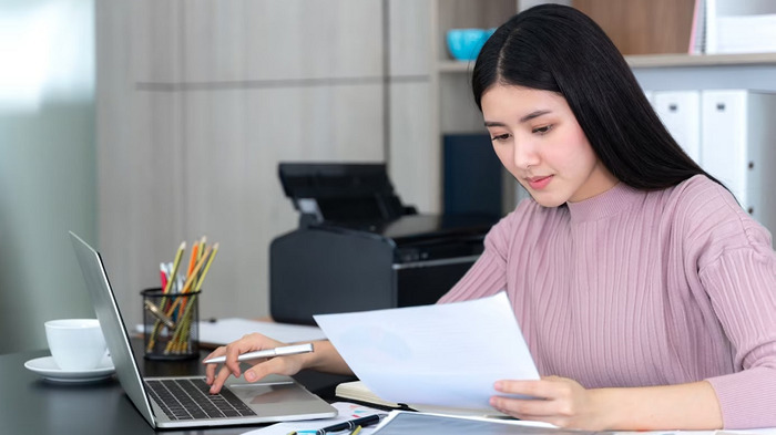 Hồ sơ thay đổi chủ hộ kinh doanh cần chuẩn bị những g&igrave;?