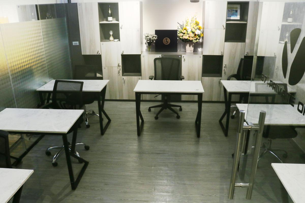 Privated Office B7